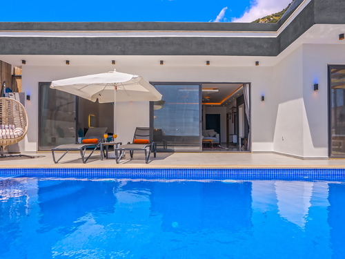  gece  -  Kasım
  | Kalkan Akbel’de Deniz Manzaralı, Jakuzili ve Saunalı Balayı Villası | 4 Kişilik Özel Tatil